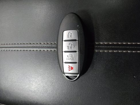 Used 2021 Nissan Sentra SV FWD image 32