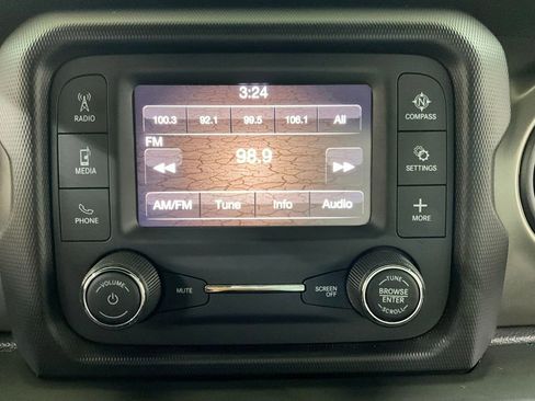 Used 2020 Jeep Wrangler Unlimited Sport image 15