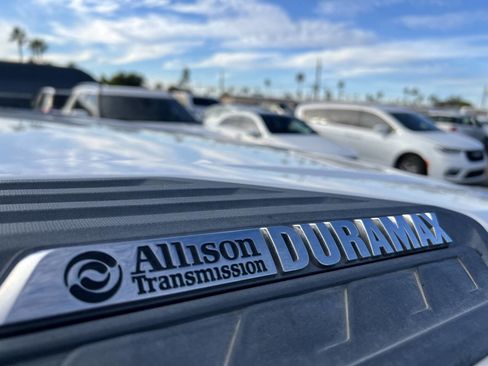 Used 2022 Chevrolet Silverado 2500 LT w/ Convenience Package image 15