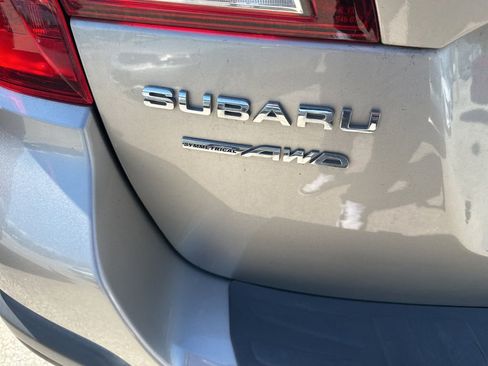 Used 2019 Subaru Outback 2.5i Premium image 8