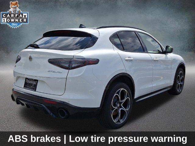 Used 2025 Alfa Romeo Stelvio Sprint w/ Veloce Package AWD/4WD image 5
