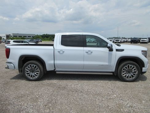New 2026 GMC Sierra 1500 Denali Ultimate AWD/4WD image 3