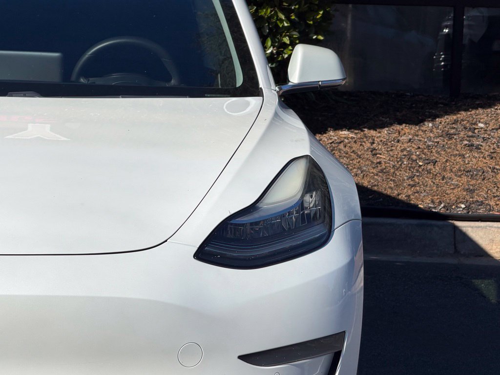 Used 2020 Tesla Model 3 Standard Range RWD image 5