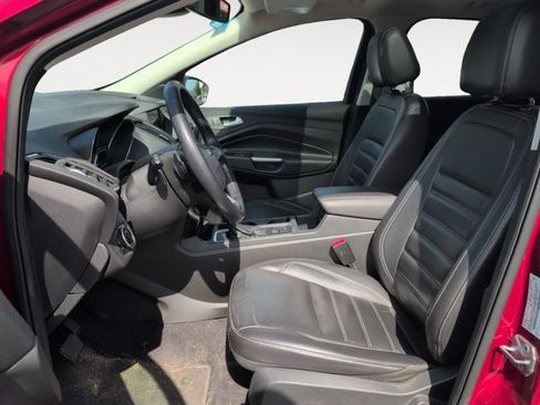 Used 2017 Ford Escape Titanium w/ Equipment Group 301A AWD/4WD image 9