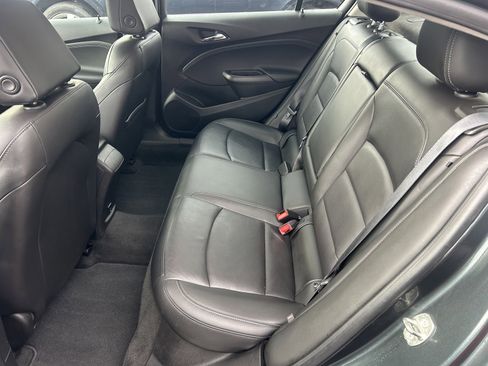 Used 2018 Chevrolet Cruze Premier image 14