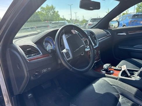 Used 2014 Chrysler 300 RWD image 11