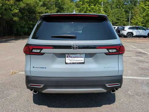 New 2026 Toyota Grand Highlander AWD Hybrid image 5