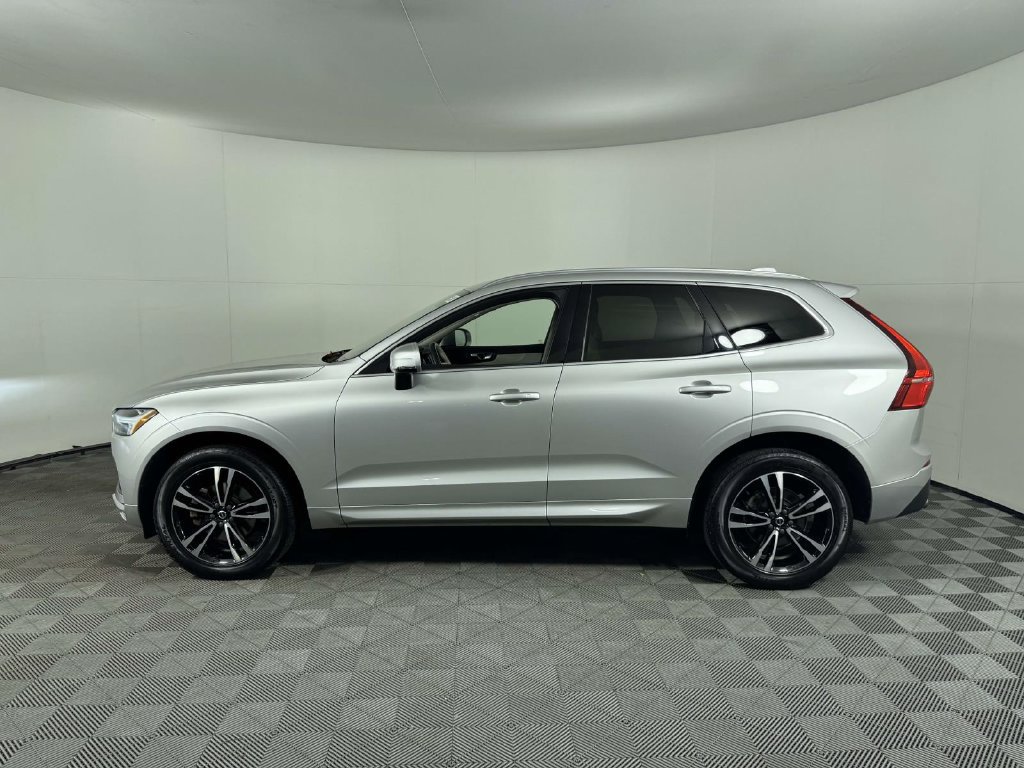 Used 2021 Volvo XC60 T5 Momentum w/ Premium Package AWD/4WD image 11