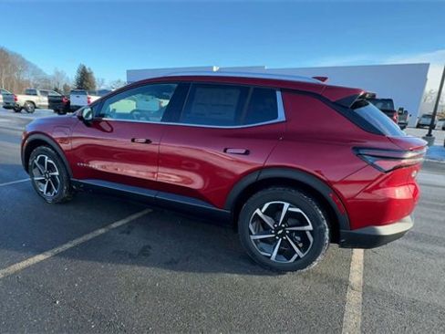 New 2026 Chevrolet Equinox EV LT image 6