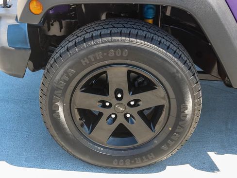 Used 2018 Jeep Wrangler Unlimited Sport AWD/4WD image 10