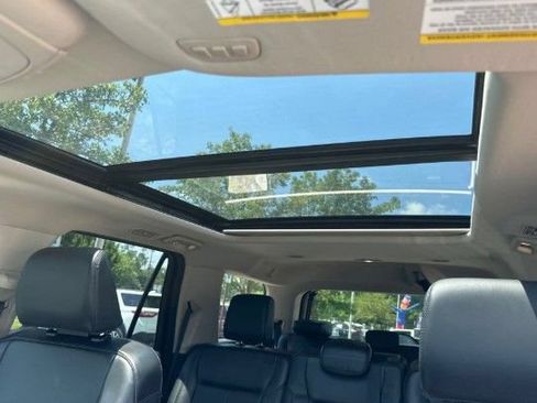 Used 2023 Ford Expedition XLT AWD/4WD image 4