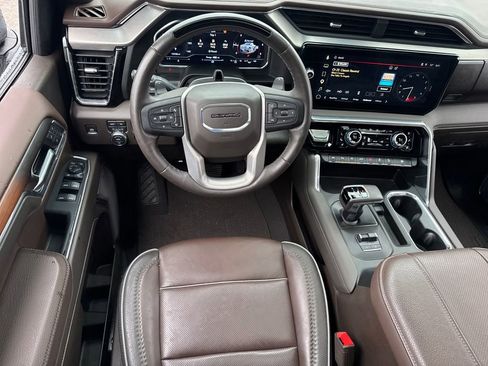 Used 2024 GMC Sierra 1500 Denali AWD/4WD image 14