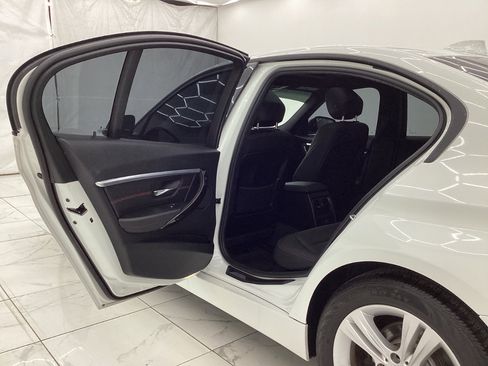 Used 2016 BMW 328i Sedan w/ Driver Assistance Package image 22