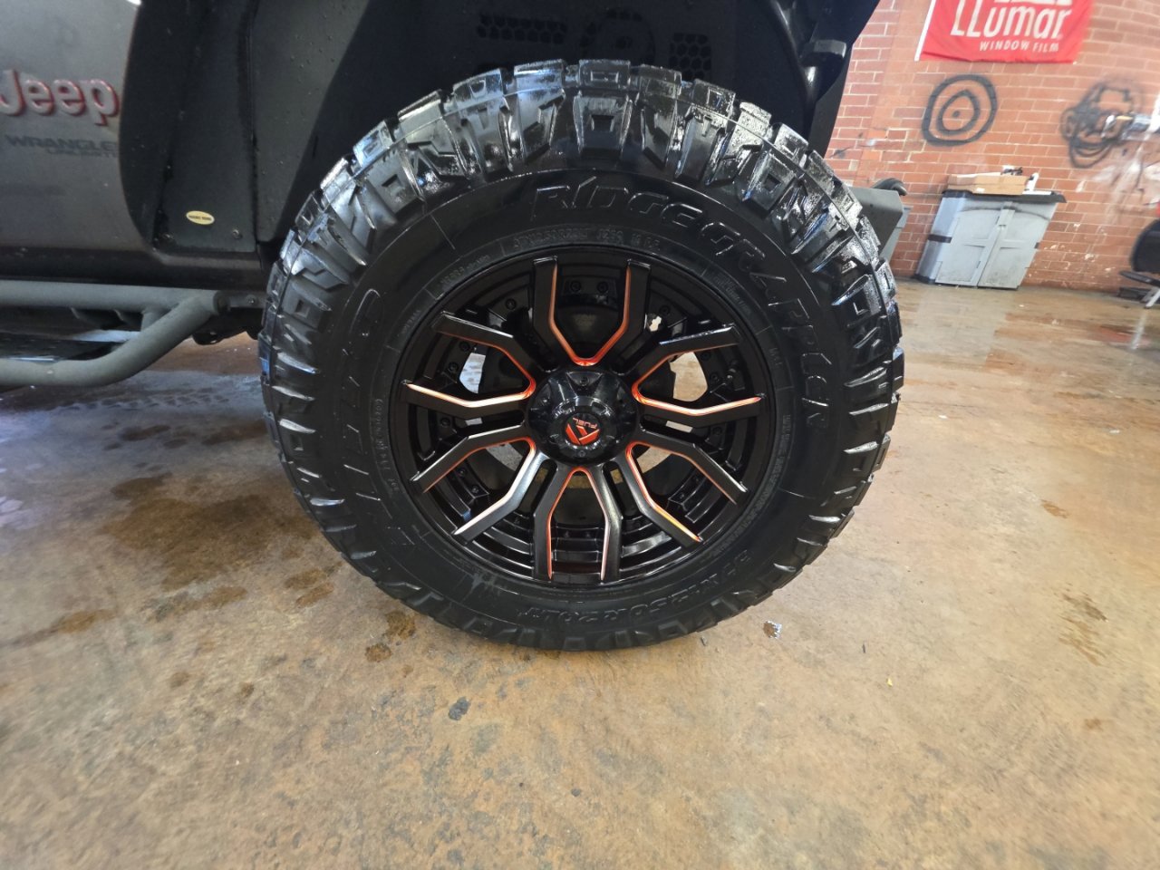 Used 2021 Jeep Wrangler Unlimited Rubicon AWD/4WD image 12