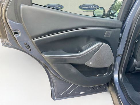 Used 2021 Ford Mustang Mach-E Premium RWD image 17