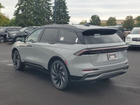 New 2026 Lincoln Nautilus Reserve AWD/4WD image 3