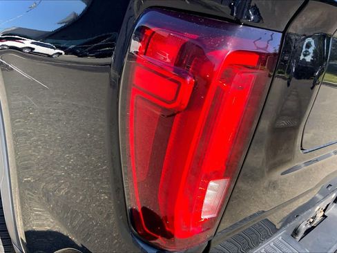 Used 2019 GMC Sierra 1500 Denali w/ Technology Package AWD/4WD image 29