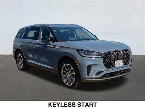 Used 2026 Lincoln Aviator Reserve w/ Luxury Package AWD/4WD image 3