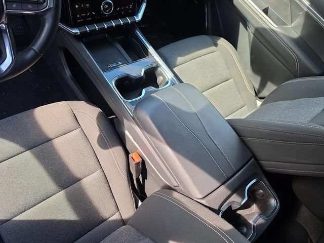 Used 2025 GMC Acadia Elevation AWD/4WD image 25