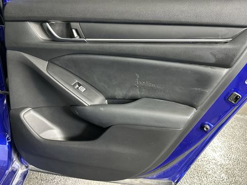 Used 2021 Honda Accord Sport image 32