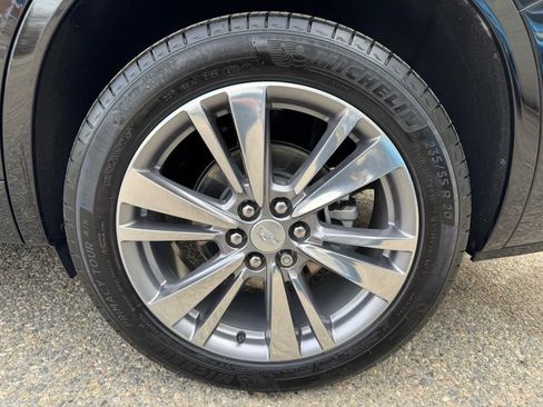 Used 2024 Cadillac XT6 Premium Luxury AWD/4WD image 11