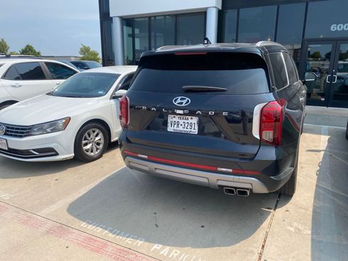 Used 2025 Hyundai Palisade Limited FWD image 7