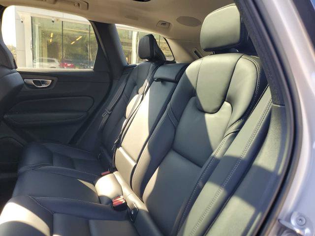 Used 2023 Volvo XC60 T8 Ultimate w/ Climate Package AWD/4WD image 10