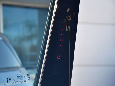 Used 2024 Lincoln Nautilus Black Label image 42