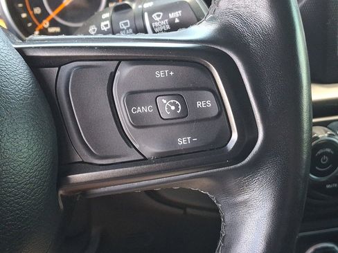 Used 2020 Jeep Wrangler Sport AWD/4WD image 21