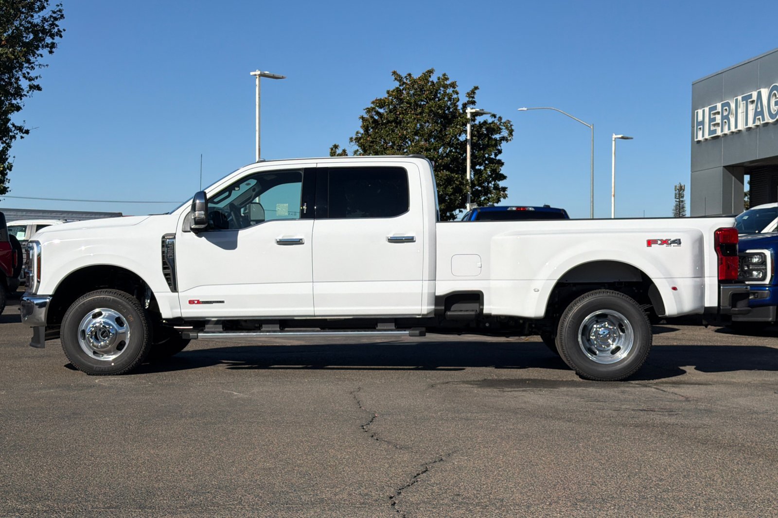New 2027 Ford F350 Lariat w/ Lariat Premium Package AWD/4WD image 7