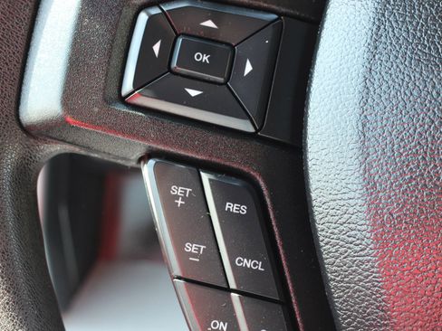 Used 2016 Ford F150 XLT w/ Trailer Tow Package image 16