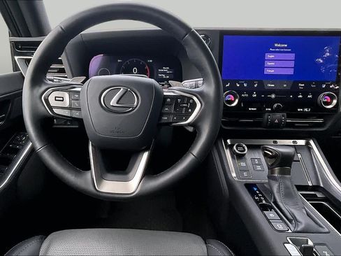 Used 2025 Lexus GX 550 w/ Accessory Package (Z1) AWD/4WD image 6