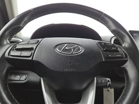 Used 2021 Hyundai Venue SEL w/ Cargo Package image 22