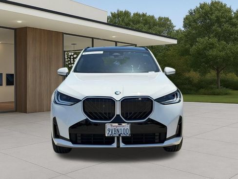 Used 2025 BMW X3 xDrive30 w/ Premium Package AWD/4WD image 4