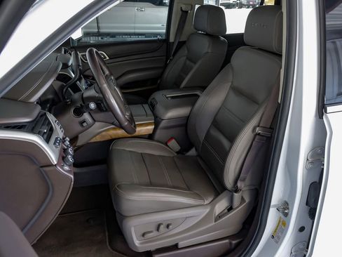 Used 2020 GMC Yukon Denali w/ Denali Ultimate Package image 30