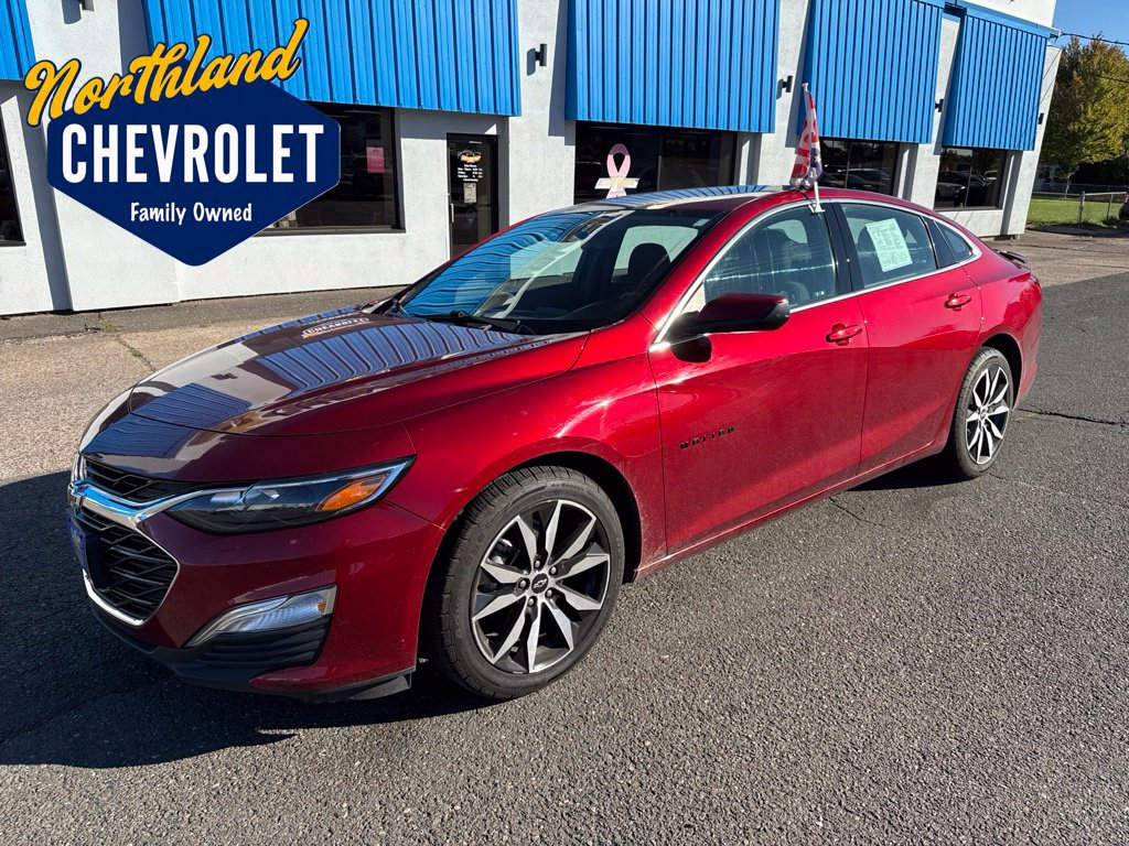 Used 2024 Chevrolet Malibu RS FWD image 1