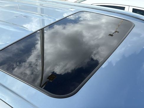 Used 2020 Toyota Highlander XLE FWD image 10