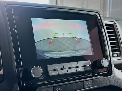 Used 2024 Nissan Frontier SV w/ SV Convenience Package image 22