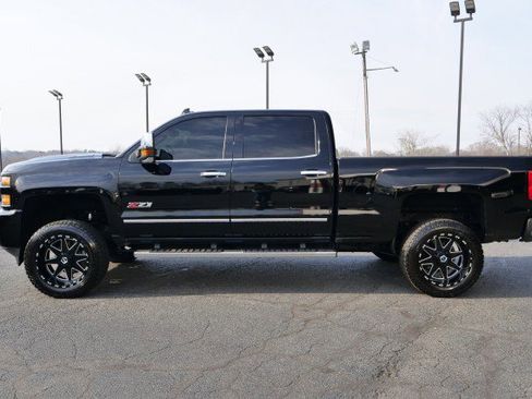 Used 2017 Chevrolet Silverado 2500 LTZ w/ Duramax Plus Package image 34