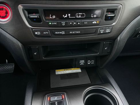 Certified 2022 Honda Passport TrailSport image 19