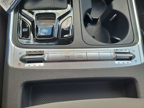New 2026 Kia Carnival SX w/ SX Dark Edition Package FWD image 24