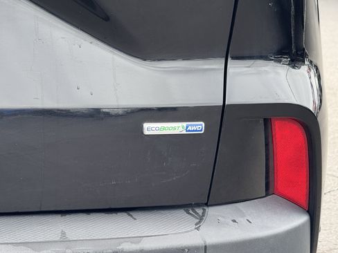 Used 2020 Ford Escape Titanium image 47