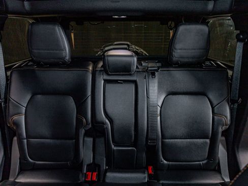 Used 2022 Ford Bronco Badlands image 21