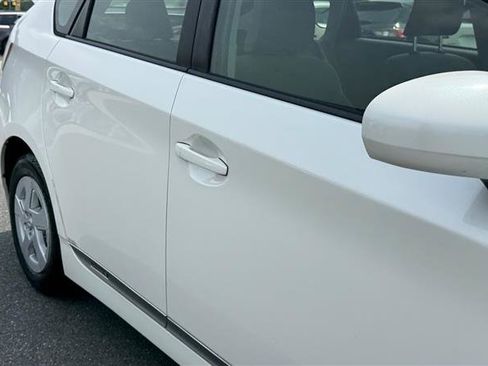 Used 2011 Toyota Prius Three w/ Solar Roof Pkg FWD image 24