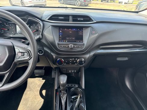 Used 2022 Chevrolet TrailBlazer LT AWD/4WD image 22