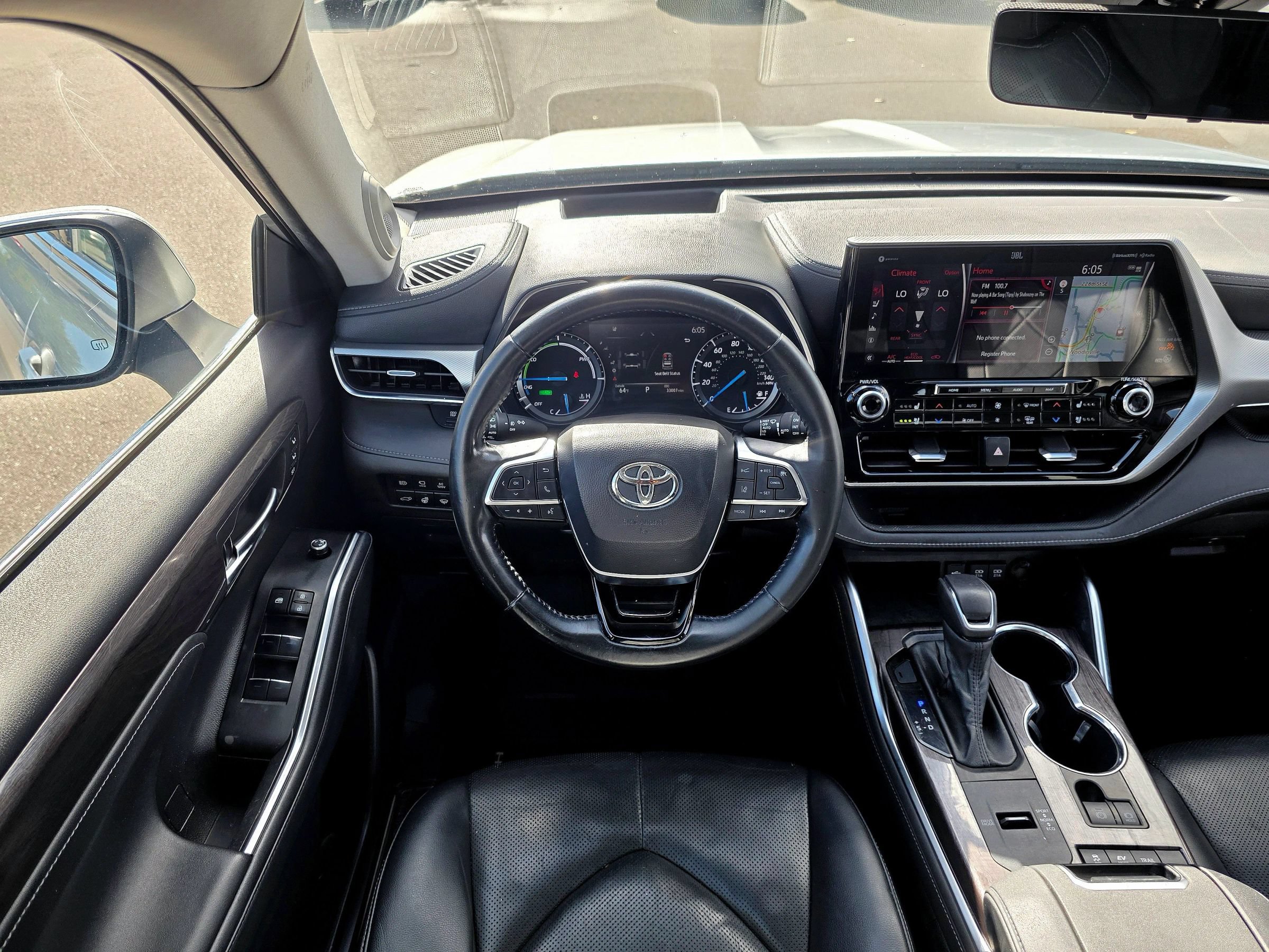 Used 2021 Toyota Highlander Platinum AWD/4WD image 22