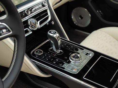 Certified 2025 Bentley Flying Spur Speed image 37