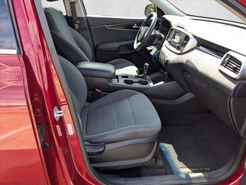 Used 2018 Kia Sorento LX V6 image 20