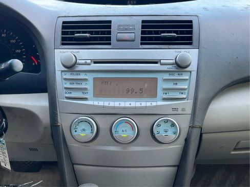 Used 2009 Toyota Camry LE image 13