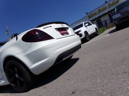 Used 2011 Mercedes-Benz SLK 300 image 8